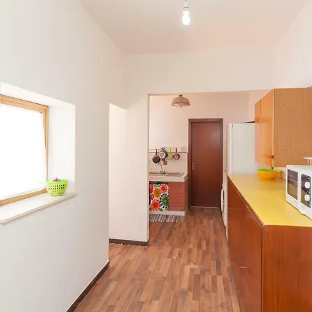 Casaplu Κατάνια