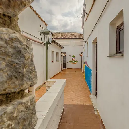Casaplu * Κατάνια